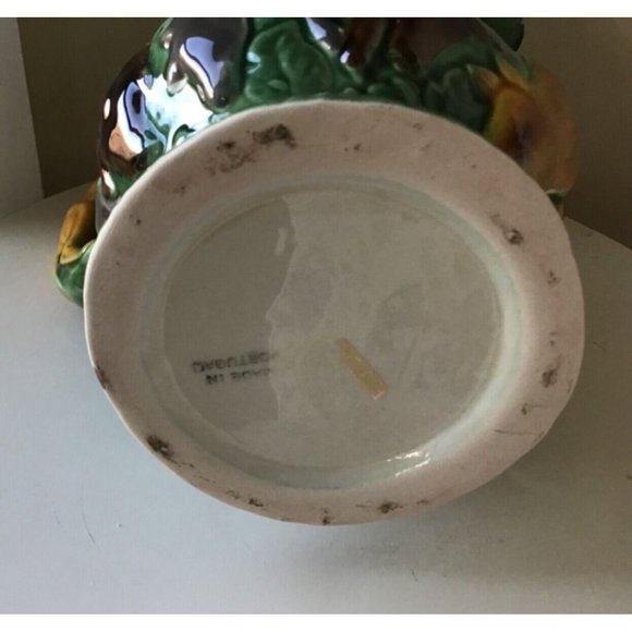 VINTAGE PORTUGUESE MAJOLICA PITCHER / HUNTING PATTERN / CALDAS DA RAINHA 1950's - Picture 6 of 7